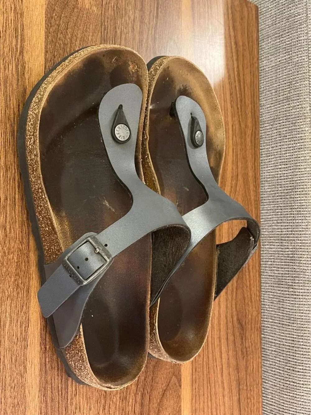 Birkenstock Women's Gizeh Birko-Flor Thong Shimmer Grey Sandals Size 40/US 9-9.5